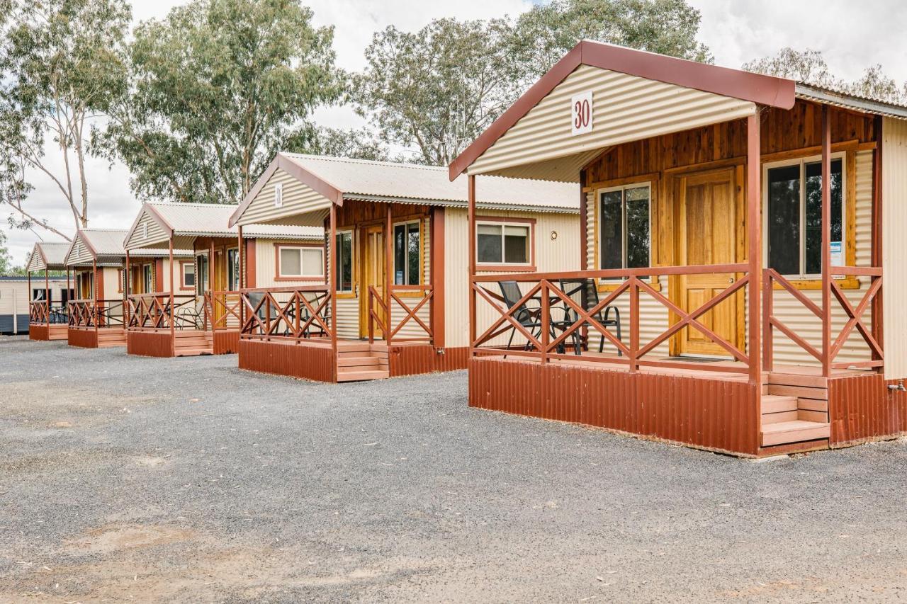 ホテル Nyngan Riverside Tourist Park エクステリア 写真